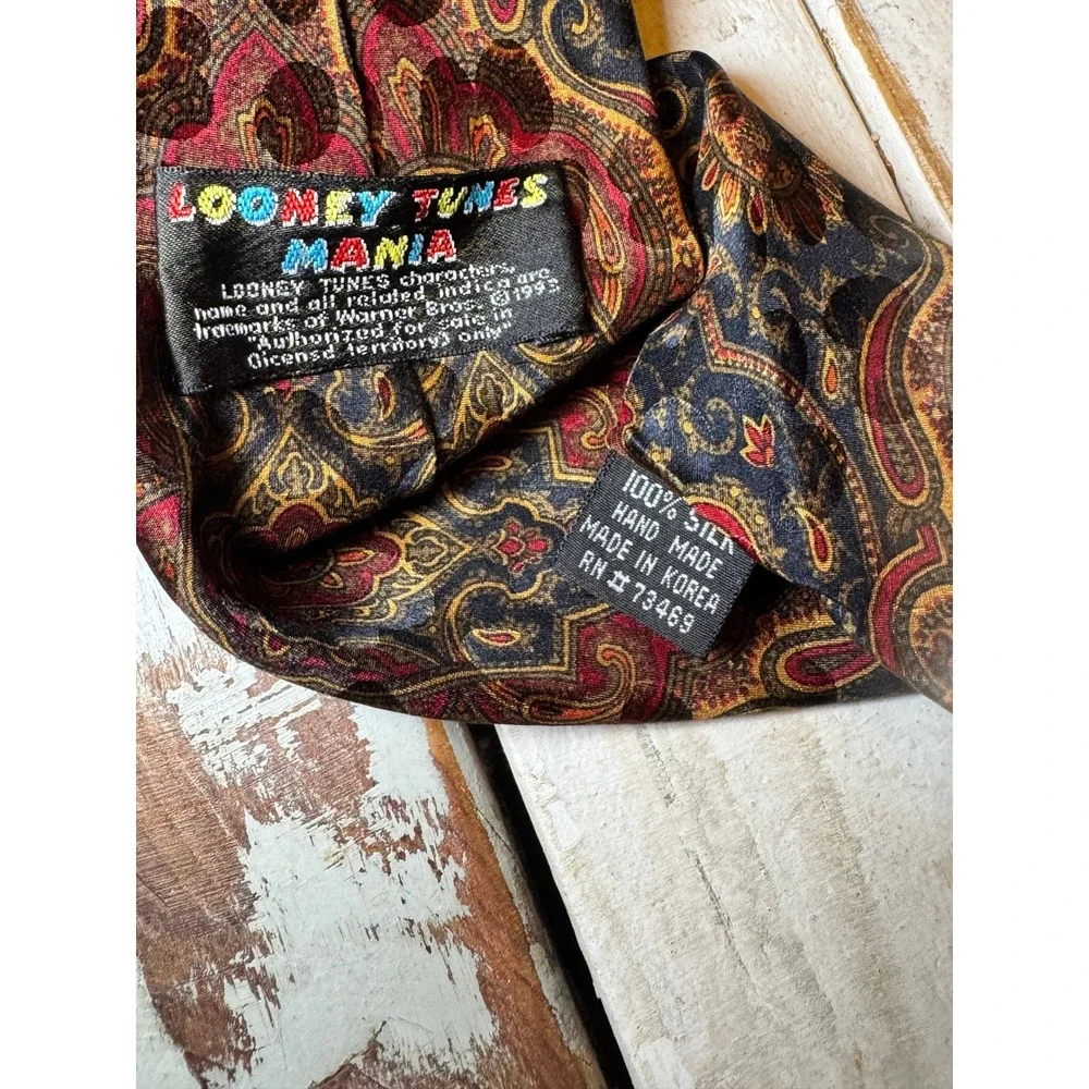 Vintage 1993 Looney Tunes Characters Mania Paisley Print 100% Silk Made in Korea